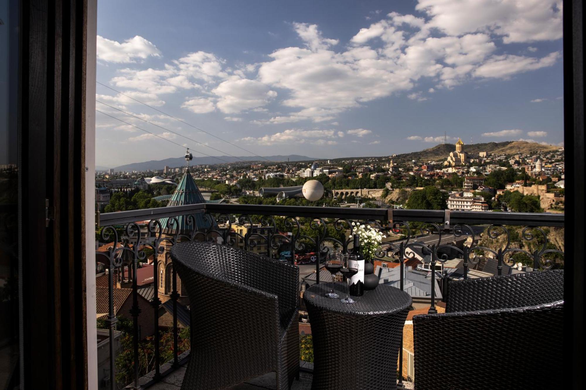 Citadel Narikala Hotel Tbilisi Bagian luar foto